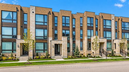 9 Breyworth Road, Markham, ON, L6C0Z5 | Card Image