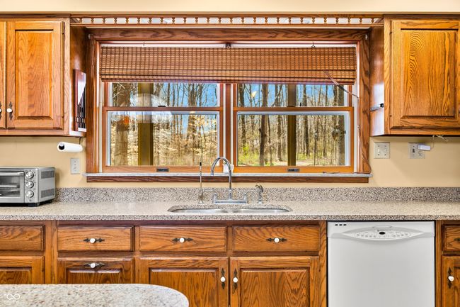 1828 W 750 S, House other with 3 bedrooms, 3 bathrooms and null parking in Trafalgar IN | Image 91