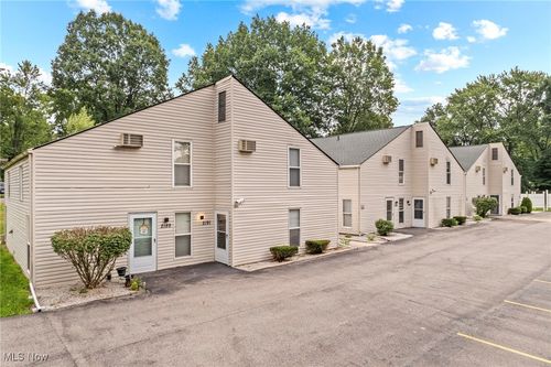 2189 Glenmount Ave, Coventry Township, OH, 44319-1203 | Card Image