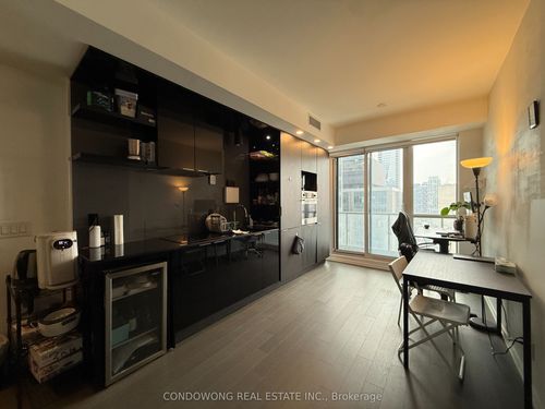 3014-70 Temperance St, Toronto, ON, M5H0B1 | Card Image