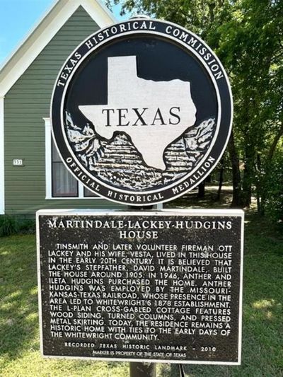 View of Texas Historical Commission Medallion | Image 1