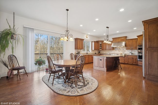 7 Preston Ct, House other with 6 bedrooms, 6 bathrooms and 4 parking in Lincolnshire IL | Image 9