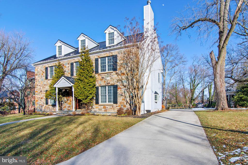 Roland Ave, Baltimore, MD 21210