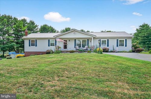 14846 White Oak Rdg, HANCOCK, MD, 21750-2030 | Card Image