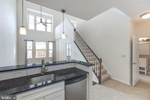 apt-416-2665 Prosperity Ave, FAIRFAX, VA, 22031-4923 | Card Image
