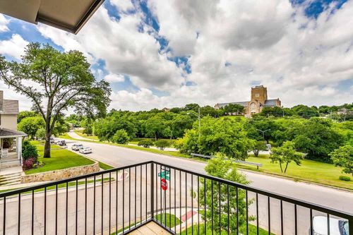 2539-2537 Mccart Ave, Fort Worth, TX, 76110-2228 | Card Image