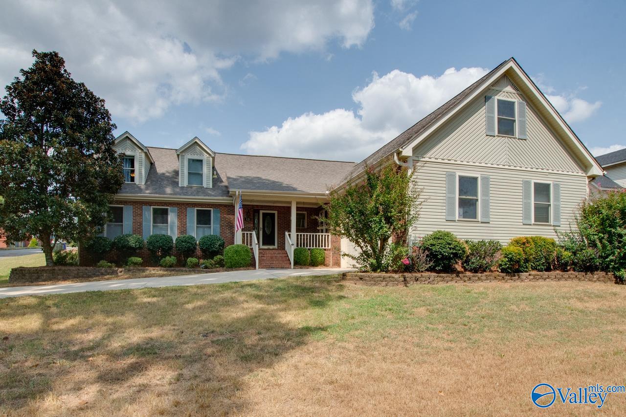 Mountain View Ln, Madison, AL 35758