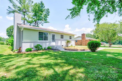 409 E Tennessee Ave, Bessemer City, NC, 28016-2740 | Card Image