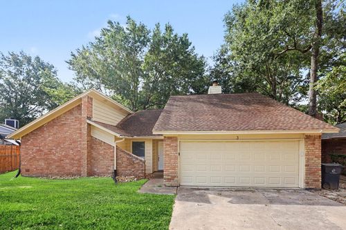 3 Flint St, Conroe, TX, 77301-1358 | Card Image