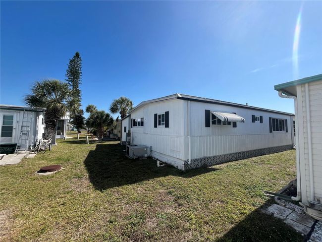 213 Como Drive, House other with 2 bedrooms, 2 bathrooms and null parking in Venice FL | Image 4