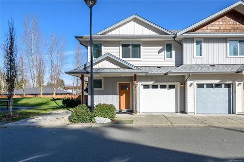 18-2109 13th St, Courtenay, BC, V9N0B1 | Card Image
