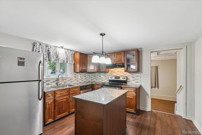 14-Kitchen.jpg | Image 17