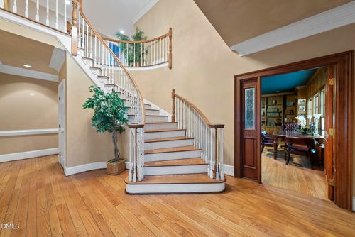 111 Foxridge Rd, Chapel Hill, NC, 27514-9021 | Card Image