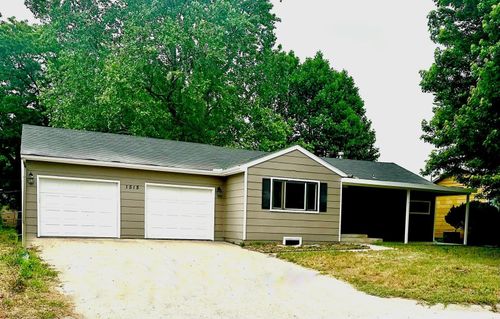 1515 N 2nd St, Arkansas City, KS, 67005-1523 | Card Image