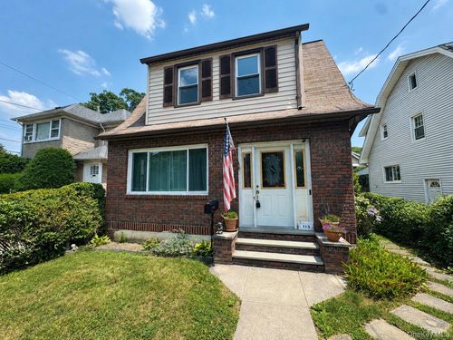 113 Rhodes St, New Rochelle, NY, 10801-4345 | Card Image