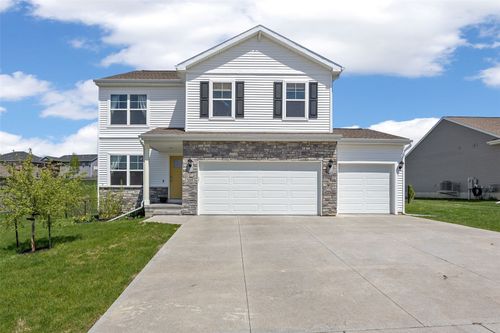 305 Dawson Dr, West Branch, IA, 52358-1205 | Card Image