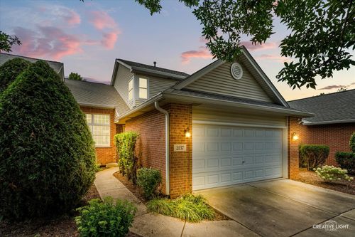 2137 Prairie Ln, Woodridge, IL, 60517-8109 | Card Image