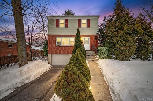 40 Grange Avenue, Yonkers, NY, 10710 | Card Image
