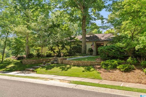 3611 Dunbarton Dr, Mountain Brk, AL, 35223-2807 | Card Image