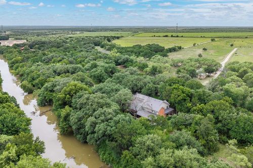 5567 Fm 2633, Santa Anna, TX, 76878-6424 | Card Image