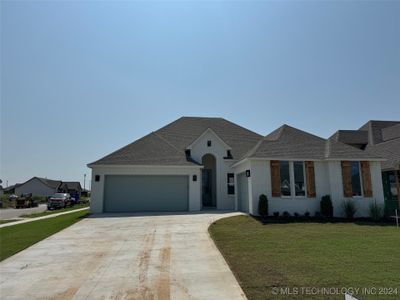 2076 E 129th Place S, House other with 4 bedrooms, 2 bathrooms and null parking in Jenks OK | Image 2