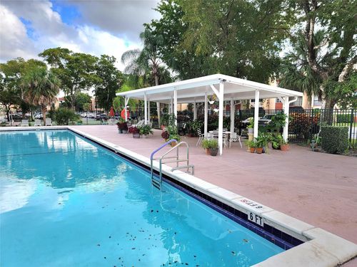 212-8120 Sw 24th St, North Lauderdale, FL, 33068-5184 | Card Image