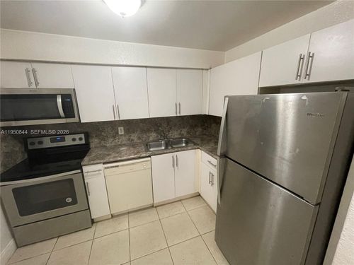 apt-107-4235 N University Dr, Sunrise, FL, 33351-6216 | Card Image