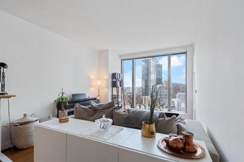 unit-2607-99 Hudson St, Jersey City, NJ, 07302-6687 | Card Image