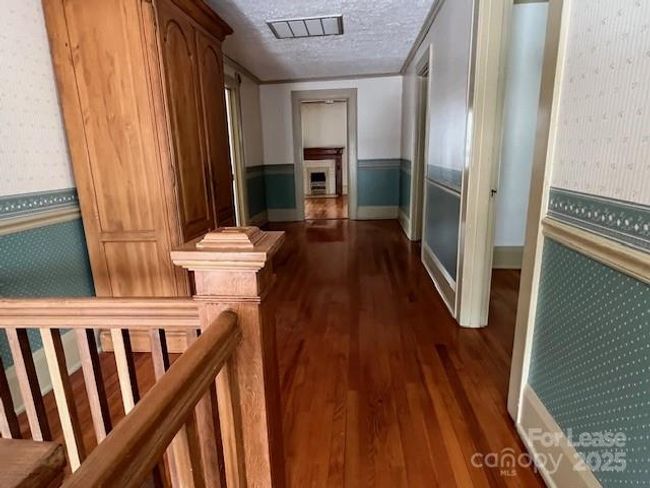 second level | Image 16