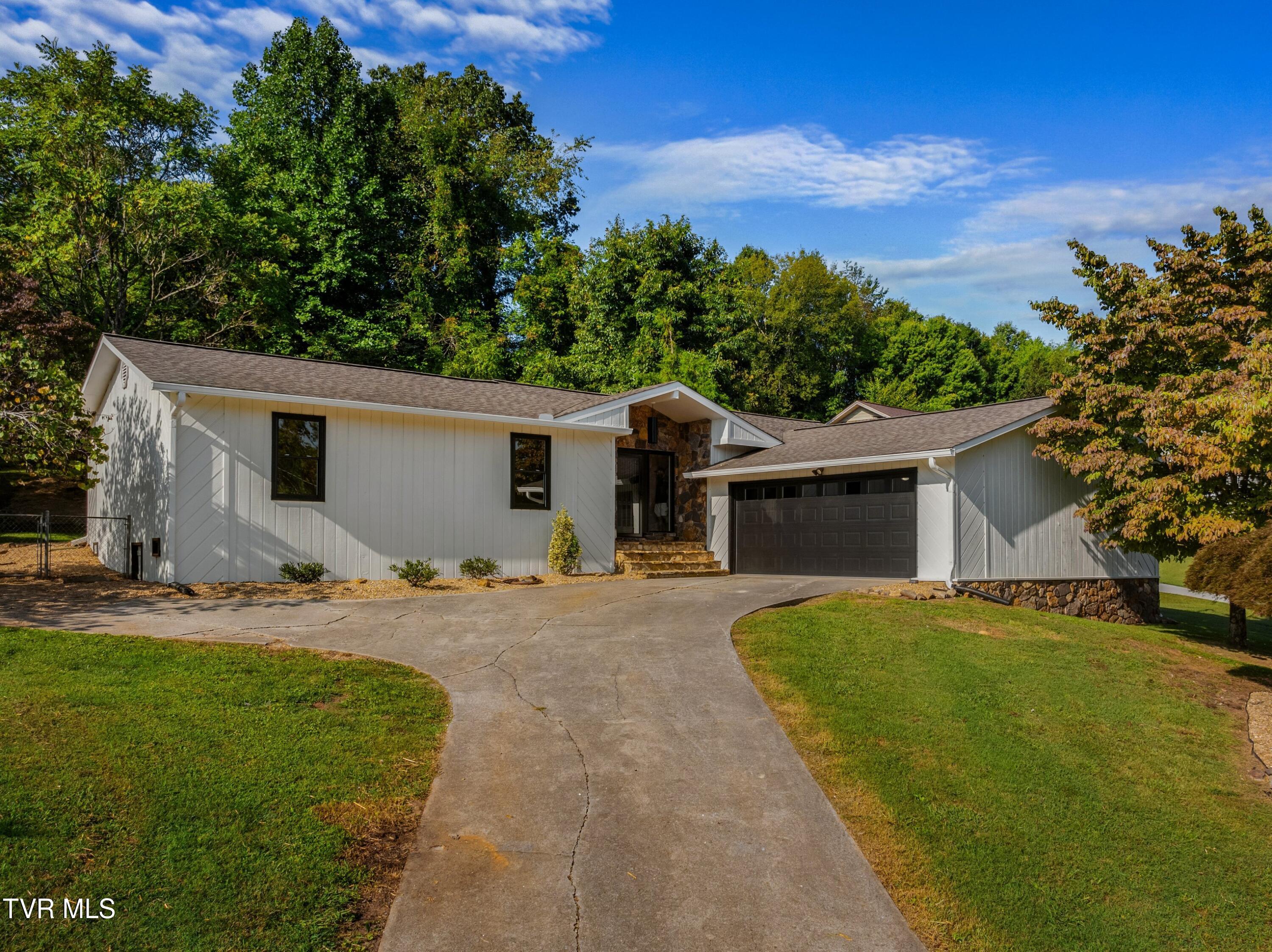 Mountain Laurel Rd, Morristown, TN 37814