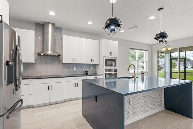 2541 Leyland Cypress Ln, House other with 5 bedrooms, 3 bathrooms and null parking in SANFORD FL | Image 4