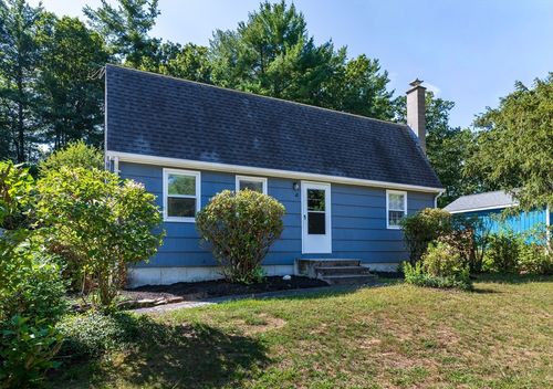 48 Dunphy Dr, Northampton, MA, 01062-9743 | Card Image