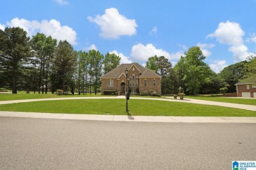 8520 Hidden Creek Dr, Gardendale, AL, 35071-3232 | Card Image