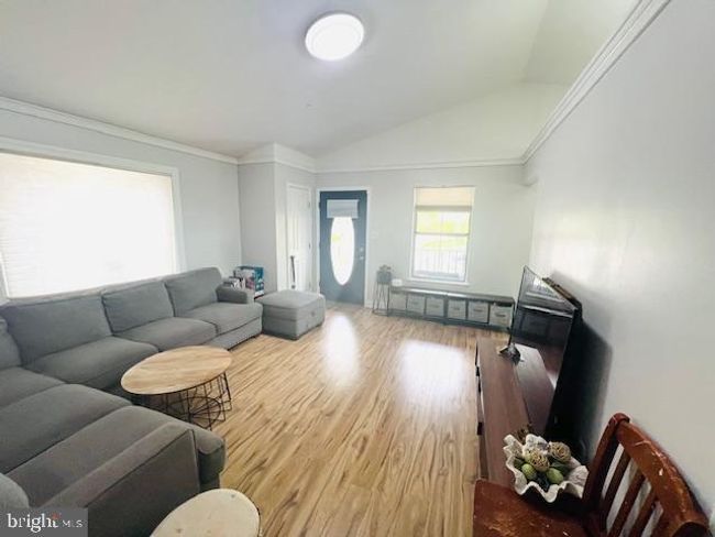 10166 Guilford Rd, House other with 5 bedrooms, 3 bathrooms and null parking in JESSUP MD | Image 4