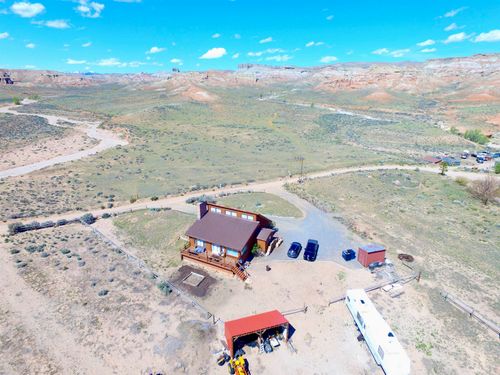 15 Mason Ct, Dubois, WY, 82513-9616 | Card Image