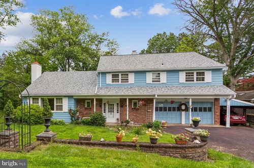 217 Lyndell Dr, PHOENIXVILLE, PA, 19460-1991 | Card Image