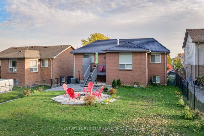 26 Frontier Ave, House other with 4 bedrooms, 2 bathrooms and 3 parking in Orillia ON | Image 4