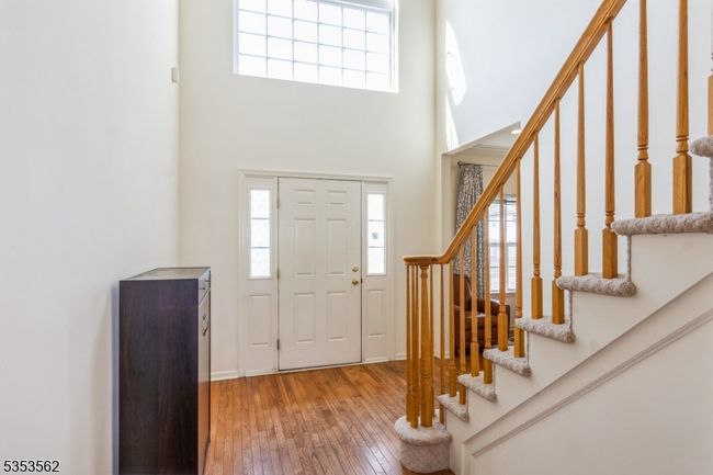 23 Schenck Ln, House other with 4 bedrooms, 2 bathrooms and null parking in SOMERSET NJ | Image 6