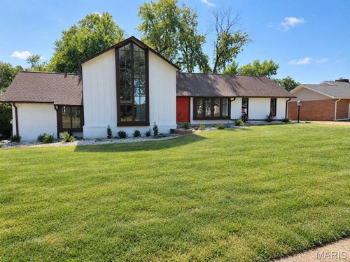 500 Kingridge Dr, Ballwin, MO, 63011-2731 | Card Image
