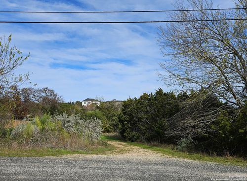 526 Spacious Sky, San Antonio, TX, 78260-6429 | Card Image