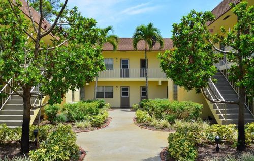 apt-2-260 Nw 19th St, Boca Raton, FL, 33432-1523 | Card Image
