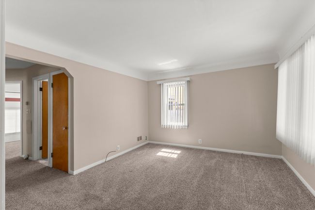 29 Washington St, House other with 3 bedrooms, 1 bathrooms and null parking in Trenton MI | Image 7