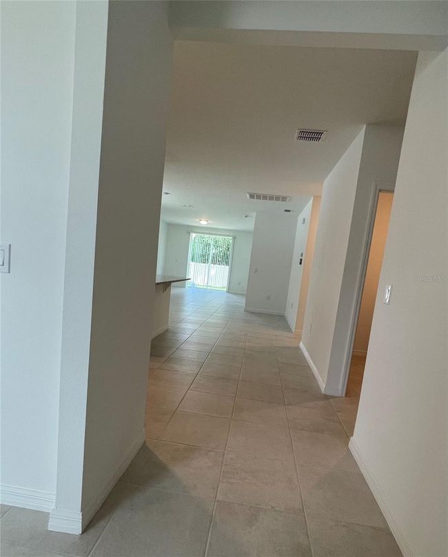 Hall entrance | Image 4