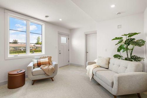 1-5032 48 Street, Rocky Mountain House, AB, T4T1C1 | Card Image