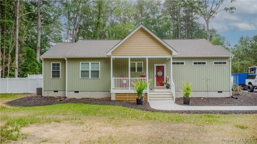 100 Little John St, Reedville, VA, 22539-3565 | Card Image