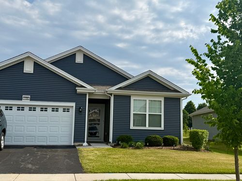 1155 Heritage Ct, Pingree Grove, IL, 60140-8005 | Card Image