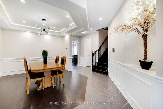 51 Stedford Cres, House other with 6 bedrooms, 5 bathrooms and 4 parking in Brampton ON | Image 8