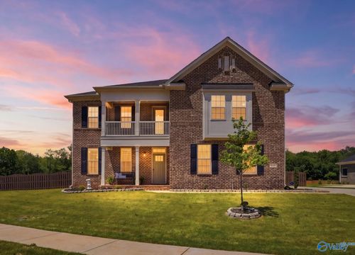 8129 Tupelo Gum Trce Sw, Huntsville, AL, 35802-3165 | Card Image