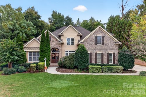 3941 Grovesner St, Harrisburg, NC, 28075-5618 | Card Image