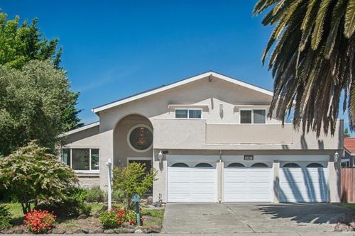 4987 Fern Place, Rohnert Park, CA, 94928 | Card Image